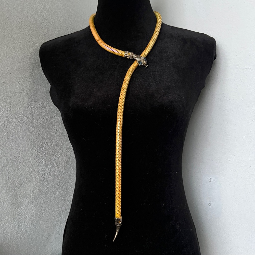 Vintage snake belt necklace in iridescent yellow by D.L.Auld - Picture 11 of 14